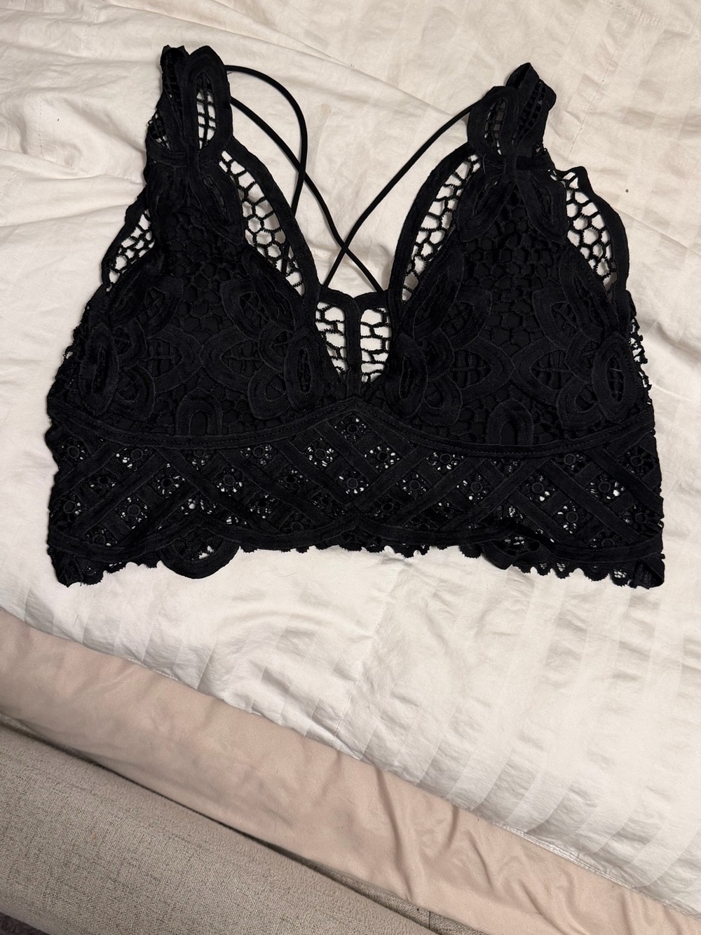 Black Lace Bralette with Strappy Back- NWOT
